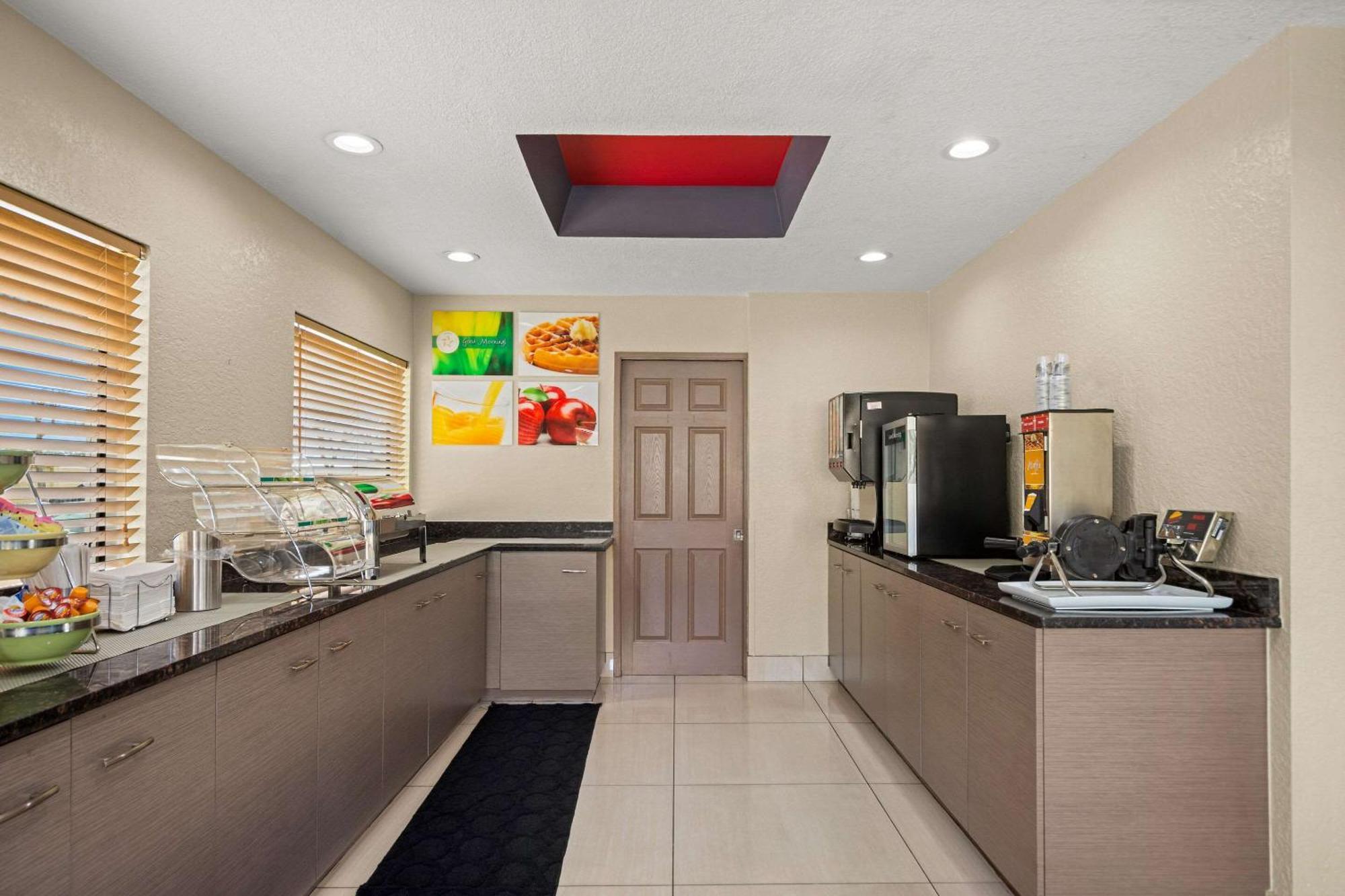 Quality Inn Sarasota I-75 Vamo Bagian luar foto