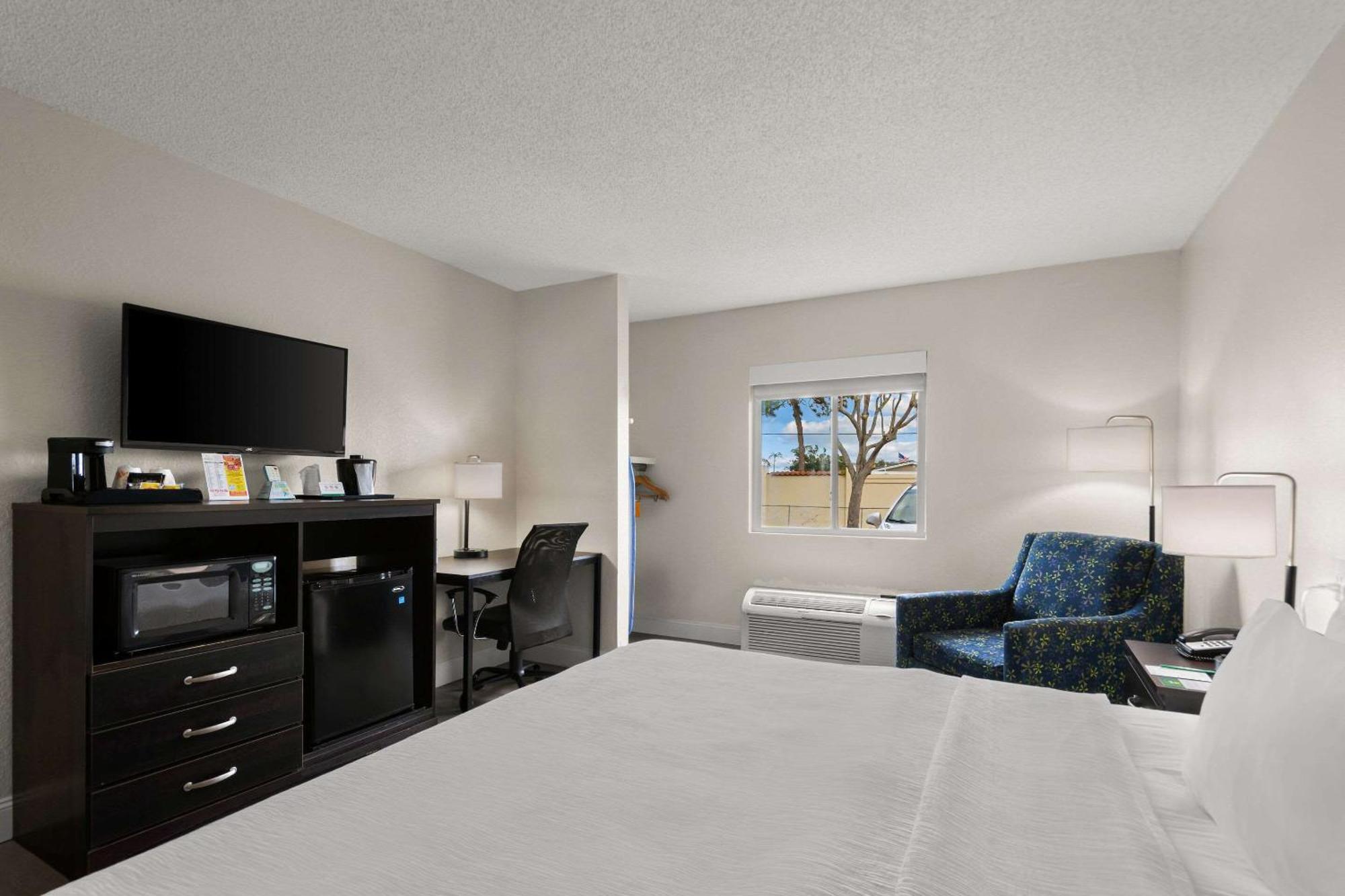 Quality Inn Sarasota I-75 Vamo Bagian luar foto