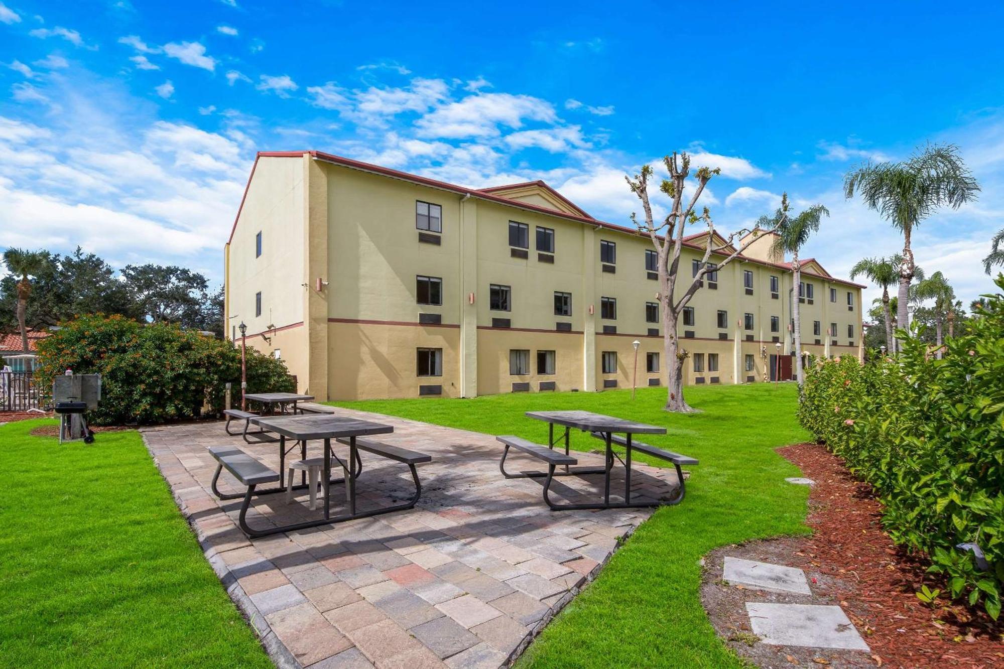 Quality Inn Sarasota I-75 Vamo Bagian luar foto